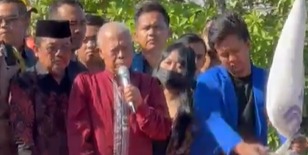 Mantan Ketua DPRD Jatim Kusnadi Diduga Diculik: Terakhir Terlihat Bersama Tiga Pria Misterius